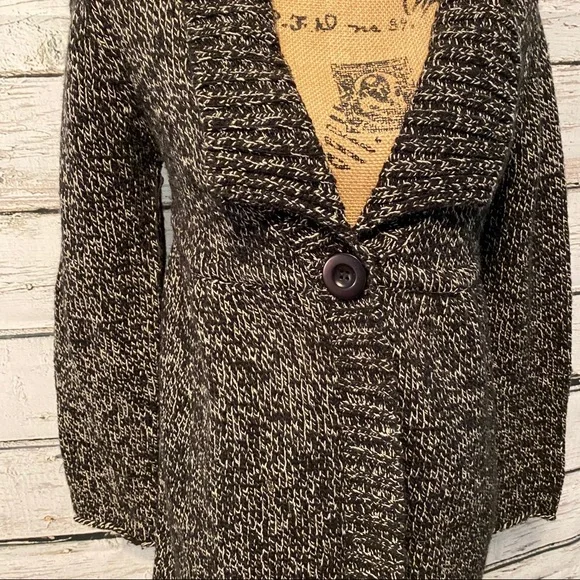 Nurture Black & White Sweater Cardigan sz Small - Picture 3 of 7